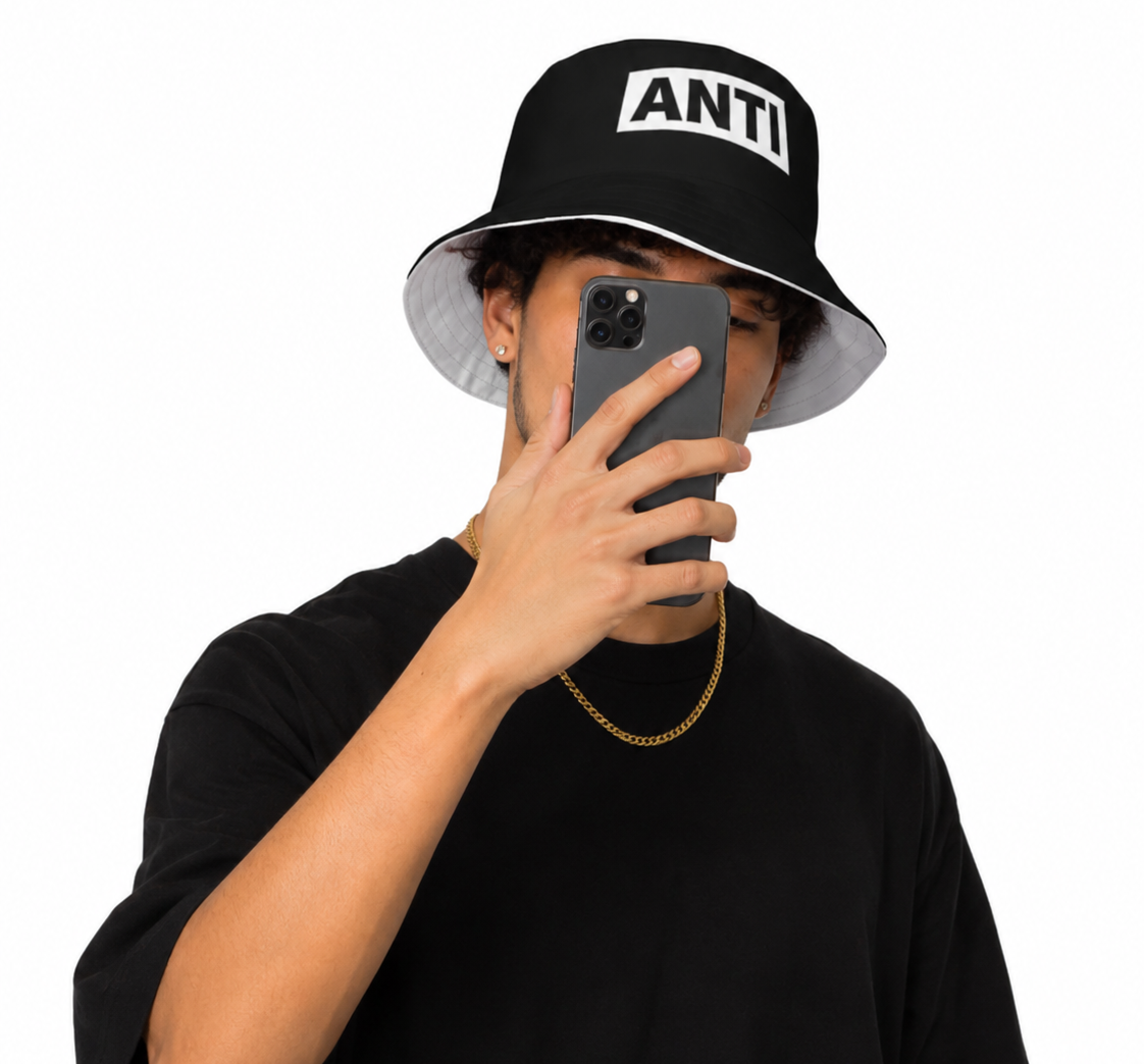 Reversible bucket hat